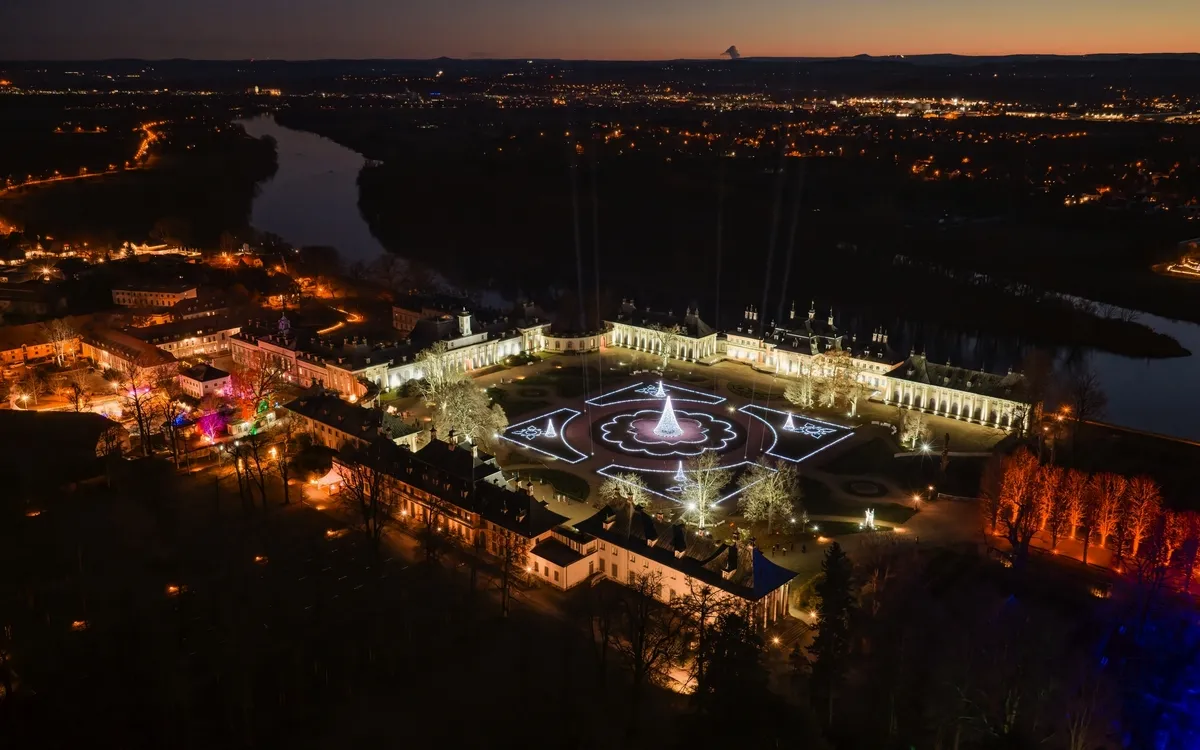 Lichtertanz im Schlosspark Pillnitz