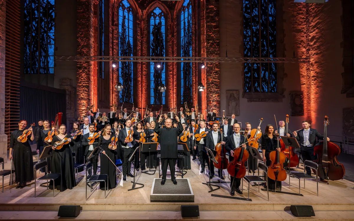 Orchester beim Neujahrskonzert „Best of Classic“ – Musikreise nach Dresden