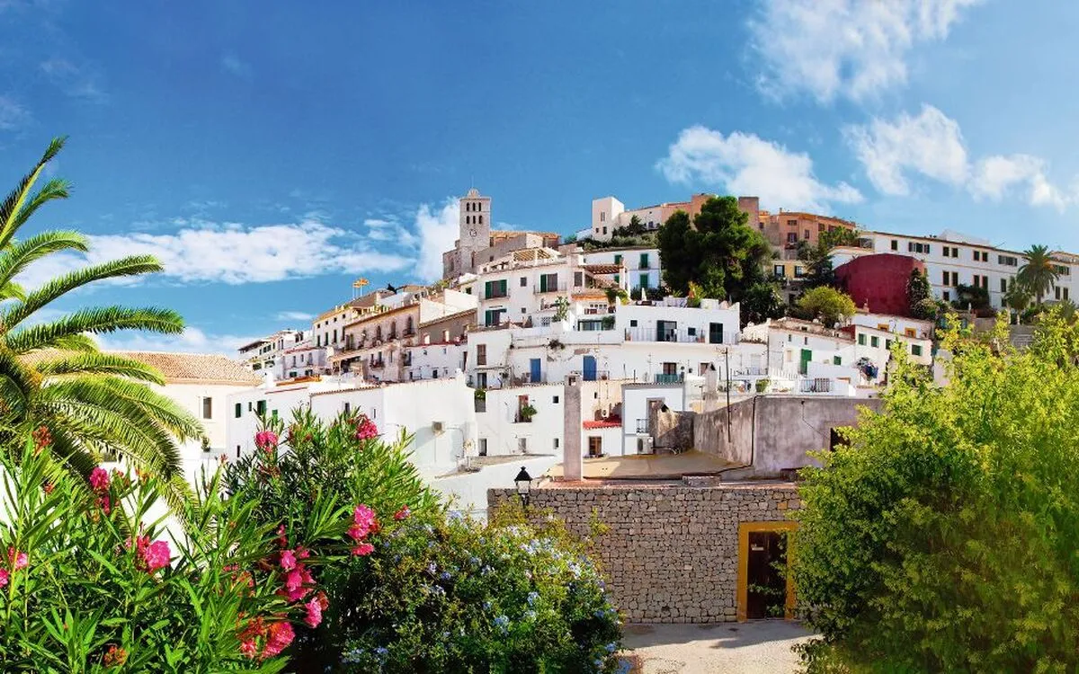 Mediterrane Stadtansicht, Ibiza, Spanien