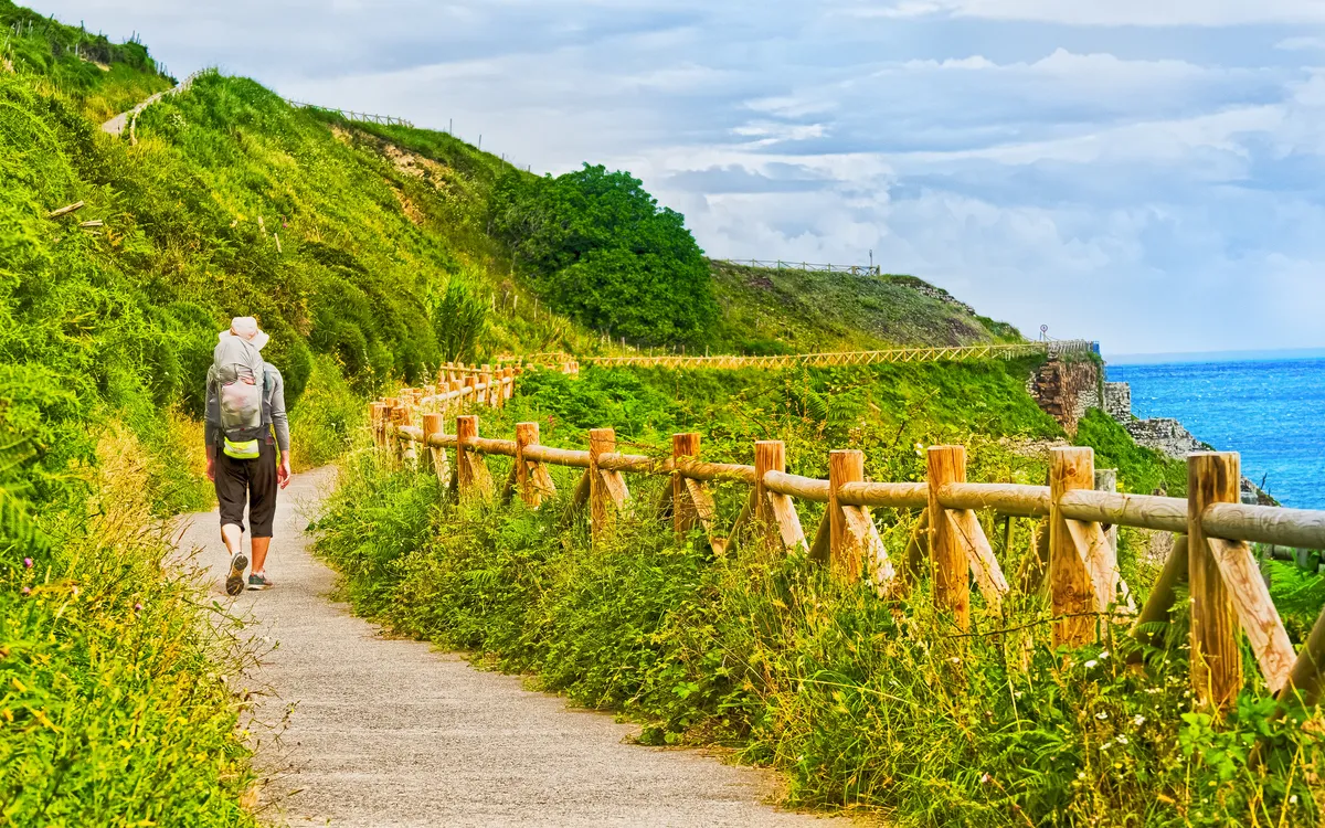 Einsamer Pilger auf dem Camino De Santiago
