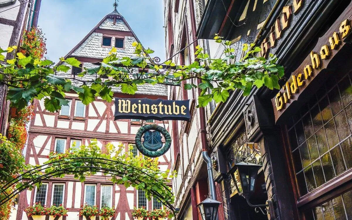 Traditionelle Weinstube an der Mosel – Urlaub in Deutschland ab Franken